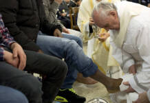 In final act of mercy, Pope Francis donates entire private bank account to prisoners
